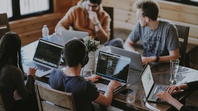 Cómo Escalar tu Startup con Tecnología: Guía Práctica