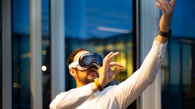 Realidad Virtual y Aumentada: El Futuro de las Experiencias Inmersivas